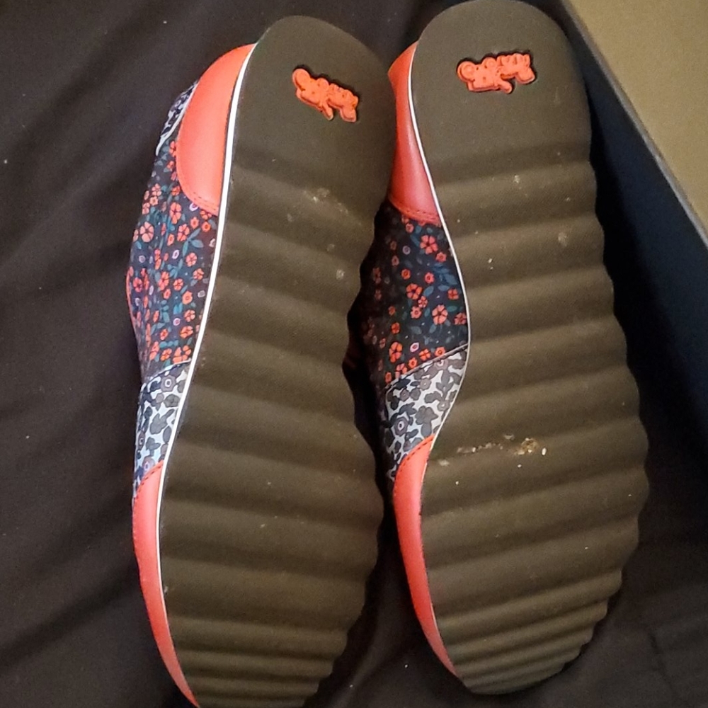 Coach Sneakers size 9